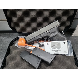 *USED*
A popular option for concealed carry, the GLOCK 26 Gen5 MOS features the GLOCK Marksman Barrel (GMB), delivering increased accuracy with polygonal rifling and an improved barrel crown. Other features include the removal of the finger grooves and an ambidextrous slide stop lever.